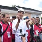 Presiden Jokowi Resmikan Program Penyediaan Rumah bagi Komunitas di Garut