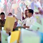 Presiden Jokowi Serahkan 3.000 Sertifikat untuk Warga di Jakarta Pusat