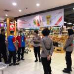 OPERASI AMAN NUSA II SELIGI 2020, SATGAS SAMAPTA POLDA KEPRI BERI HIMBAUAN KE PASAR-PASAR DI KOTA BATAM OPERASI AMAN NUSA II SELIGI 2020, SATGAS SAMAPTA POLDA KEPRI BERI HIMBAUAN KE PASAR-PASAR DI KOTA BATAM