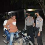 KEMBALI MEMBERIKAN HIMBAUAN DIWILAYAH BATU AJI DAN SEKITARNYA, TIM SATGAS PENCEGAHAN OPS AMAN NUSA II PENANGGULANGAN COVID 19 SELIGI 2020 LAKSANAKAN PATROLI DIALOGIS MIMBARPUBLIK.COM