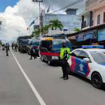 Patroli Gabungan Skala Besar TNI-Polri Dalam Rangka Operasi Kepolisian Kewilayahaan Mantap Praja Seligi -2020 di Natuna Kanit Regident Satlantas Polres Natuna IPDA Yelvis Oktaviano, SH bersama aparat gabungan dalam operasi. (Photo: hms)