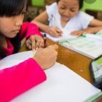 Wali Murid Keluhkan Subsidi Kuota Internet di Batam Tidak Merata Ilustrasi: Pelajar sedang mengikuti proses belajar mengajar secara online. /ft - net