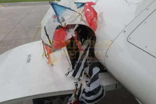 Pesawat Citilink tersangkut layang-layang saat mendarat di Bandara Adisutujipto, Sleman, Jumat (23/10/2020). (Foto: istimewa)