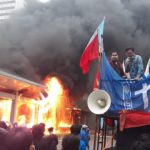 Bringas, Massa Demo Bakar Halte di Jalan Thamrin Jakarta Pusat Bringas, Massa Demo Bakar Halte di Jalan Thamrin Jakarta Pusat