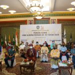 Danlatamal IV Hadiri Acara Puncak Peringatan ke-92 Sumpah Pemuda Via Virtual (Danlantamal) IV Tanjugpinang Laksamana Pertama TNI Indarto Budiarto bersama Pjs Gubernur Provinsi Kepri DR.Drs Bahtiar dan pejabat Forkopimda Provinsi Kepri hadiri acara Puncak Peringatan Ke-92 Sumpah Pemuda secara virtual(fot/humas)