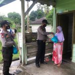 Polsek Singkep Barat Kembali Bagikan Sembako