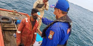 Mencegah Penyebaran Covid-19, Ditpolairud Polda Kepri Beri Himbauan Kepada Nelayan