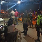 Polsek Daik Lingga bersama Satpol Pamong Praja (PP) Lakukan Operasi Yustisi Penerapan Prokes dan Berikan Masker