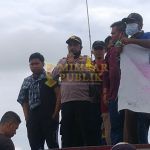 Kapolsek Singkep Barat Hadiri Deklarasi Penolakan Masyarakat Posek Terkait Masuknya PT. Suprame Alam Resource