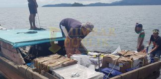 Tabrak Karang, Kapal KM Batera Melayu Bermuatan Alat Medis Kandas dan Terdampar