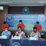 BNNP Kepri Ungkap Kasus Peredaran Narkoba Jaringan Internasional, 33 Kilogram Sabu Diamankan Badan Narkotika Nasional Provinsi Kepulauan Riau (BNNP Kepri) mengungkap satu kasus peredaran gelap Narkoba jaringan Internasional yang terjadi di wilayah Kepulauan Riau, dengan barang bukti Narkotika Golongan I jenis Sabu seberat bruto 33.000 gram dengan jumlah tersangka 3 orang. (Foto: Noni)