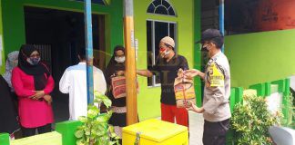 Polsek Batu Ampar Kembali Bagikan Puluhan Nasi Kotak untuk Masyarakat