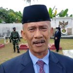TNI-Polri dan Pejabat Pemkab Lingga Melakukan Upacara Tabur Bunga di Taman Makam Pahlawan Dabo Singkep
