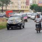 Kemarin Pertamina Klaim Stok Aman dan Lancar, Ternyata Antrian BBM Masih Panjang