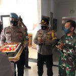 Kapolresta Barelang Datangi Mako Marinir 10, Beri Kejutan Ulang Tahun