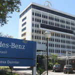 Krisis Akibat Covid-19, Mercedez Benz akan Tutup Pabrik di Brazil