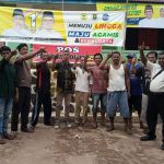 Tim Pemenangan Ishak-Tarmizi Kabupaten Lingga Lakukan Sosialisasi di Setiap Desa Terpencil Ketua Kosgoro bersama pengurus tim sukses