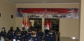 Dansat Brimob Polda Kepri Ikuti Apel Virtual Siaga DVI Polri Dansat Brimob Polda Kepri Ikuti Apel Virtual Siaga DVI Polri