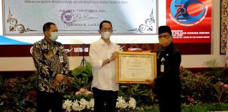 Batam Terima Penghargaan Kota Peduli HAM Batam Terima Penghargaan Kota Peduli HAM