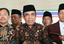 Presiden Jokowi ‘Mencopot’ Enam Menteri Menteri Kesehatan Terawan (kiri) dan Menteri Agama Fahcrul Rozy (tengah) | Foto : Ist