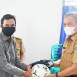 Wakil Wali Kota Metro Djohan, Menyerahkan Bantuan GERBANG BSW Djohan Melakukan Penyerahan Bantuan Gerbang BSW di Kelurahan Karangrejo, Kota Metro