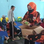 Srikandi PP Bagikan Ratusan Kue dan Pakaian Layak Pakai Terhadap Warga Korban Banjir
