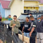 Cuaca Ekstrem, Amsakar Tinjau Titik Rawan Bencana Amsakar Achmad, meninjau lokasi banjir di Sei Harapan, Sekupang, Batam