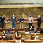 Tok! DPR Setujui Komjen Listyo Sigit Sebagai Kapolri Dewan Perwakilan Rakyat (DPR) resmi menetapkan Komjen Listyo Sigit Prabowo sebagai Kapolri terpilih menggantikan Jenderal Idham Azis.