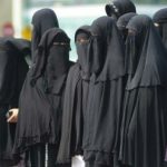 Pemerintah Swiss Rekomendasikan Pemilih untuk Menolak Usul Larangan Penggunaan Cadar