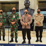 Kunjungi KSAU, Kapolri Harap Sinergitas Dari Atas Hingga Bawah Tegakan Displin Prokes Masyarakat Kapolri Jenderal Listyo Sigit Prabowo dan Kepala Staf Angkatan Udara (KSAU) Marsekal Fadjar Prasetyo