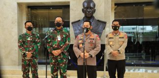 Kunjungi KSAU, Kapolri Harap Sinergitas Dari Atas Hingga Bawah Tegakan Displin Prokes Masyarakat Kapolri Jenderal Listyo Sigit Prabowo dan Kepala Staf Angkatan Udara (KSAU) Marsekal Fadjar Prasetyo