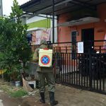 Atasi Penyebaran Covid-19, Satbrimob Polda Kepri Lakukan Penyemprotan Disinfektan Penyemprotan disinfektan