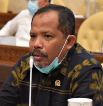 Potong Anggaran KLHK, Pemerintah Disebut Tak Peka Bencana Anggota Komisi V DPR RI, Johan Rosihan
