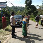 Kapolsek Sangalla’ Bersama Bhabinkamtibmas Laksanakan Pengawasan Prokes dan Monitoring Kegiatan Pernikahan di Sangalla’ Kapolsek Sangalla' Bersama Bhabinkamtibmas Laksanakan Pengawasan Prokes dan Monitoring Kegiatan Pernikahan di Sangalla'