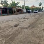 Jalanan Rusak di Maros Memakan Korban, HPPMI Maros Komisariat UMI Angkat Bicara Jalan poros Maros - Pangkep menjadi contoh jalan yang rusak sangat parah dan sering memakan korban.