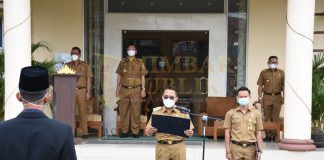 Zaiful Menandatangani Berita Acara Pelantikan dan Janji Jabatan Kepada 22 ASN Bupati Zaiful Bukhori Melantik 22 ASN Pejabat Fungsional