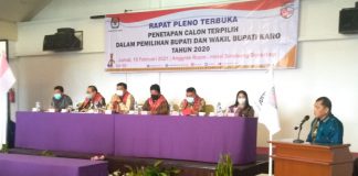 KPUD Karo Tetapkan Corry dan Theo Sebagai Bupati dan Wakil Bupati 2021-2024 Rapat Pleno Terbuka KPUD Karo Saat Menetapkan Bupati Periode 2021-2024