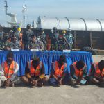 Terciduk Mencuri Kabel di Kapal Tongkang, 5 Pelaku Ini Ditangkap KRI Siwar-646 5 pelaku pencurian di kapal tongkang
