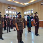 Dua Kepala Cabang Kejaksaan Negeri di Karimun Berganti Prosesi serah terima jabatan Kepala Cabang Kejaksaan Negeri (Kacabjari) wilayah Tanjung Batu dan Moro, Kabupaten Karimun, Senin (22/2/2021)