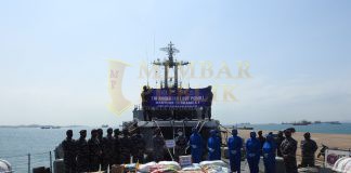 Gerak Cepat, TNI AL Kirimkan Bantuan Logistik Ke Sejumlah Lokasi Bencana TNI AL Bantuan Guskamla I untuk korban banjir