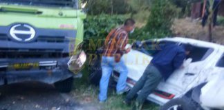 Lepas Kendali Satu Unit Mobil Double Kabin Tabrak Dump Truk Tronton Kecelakaan 2 unit mobil di desa bertah kec muthe kabupaten karo