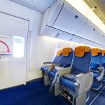 Petugas Keamanan Bandara Kualanamu Serahkan Penumpang yang Membuka Jendela Darurat Pesawat