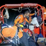 TNI AL Bersama Basarnas Selamatkan Nelayan Jeneponto yang Terombang Ambing 9 Jam di Laut Akibat Mesin Mati