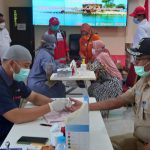 Donor Darah dan Edukasi Kesehatan Mata di Kepulauan Seribu Warga dan unsur Tripilar Kepulauan Seribu yang ikut menyumbangkan darah dan mengikuti kegiatan edukasi Kesehatan mata, pemeriksaan dan pembagian kacamata gratis.