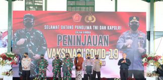 Panglima dan Kapolri Tinjau Vaksinasi Ribuan Anggota untuk Persiapan Pengamanan Mudik Lebaran Peninjauan Vaksinasi Covid-19