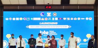 Menteri Koordinator Bidang Kemaritiman dan Menteri Keuangan Resmikan BLE di BP Batam Menteri Koordinator Bidang Kemaritiman dan Menteri Keuangan Resmikan BLE di BP Batam