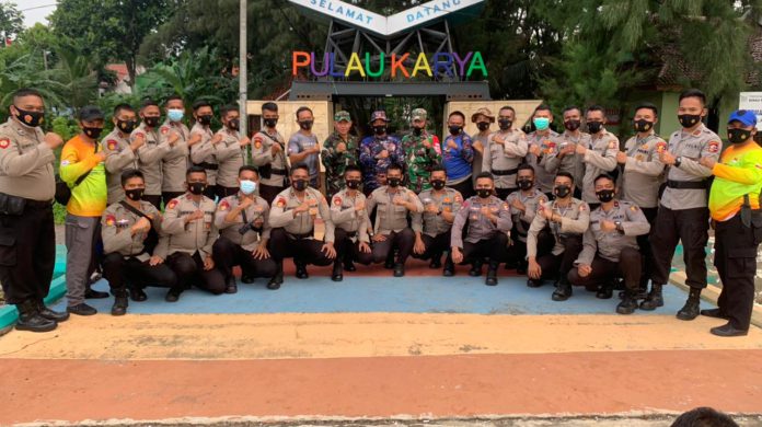 Danramil 04/KS, Mayor Inf Ali Anwar Faola menghadiri acara pembukaan Latihan Selam Dit Polair Korpolairud Baharkam Polri di Pulau Karya Kelurahan Pulau Panggang Kecamatan Kepulauan Seribu Utara, Jumat (19/03/21). Danramil 04/KS, Mayor Inf Ali Anwar Faola menghadiri acara pembukaan Latihan Selam Dit Polair Korpolairud Baharkam Polri di Pulau Karya Kelurahan Pulau Panggang Kecamatan Kepulauan Seribu Utara, Jumat (19/03/21).