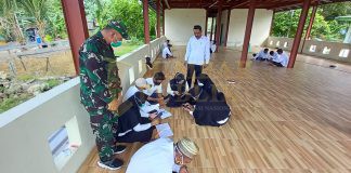 Danramil Kep. Seribu Monitor Kegiatan Paket C di Pulau Sabira Danramil Kep. Seribu Monitor Kegiatan Paket C di Pulau Sabira