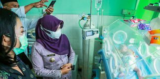 Wali Kota Tanjungpinang Bantu Warga Miskin dan Kesusahan Melalui Zakat 2,5% ASN