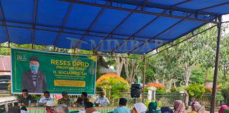 Petani Sawit Desa Makmur dan Kelurahan Pelalawan Sepakad, Replanting Rp30 Juta Tanpa Hutang Sekretaris Komisi II Anggota DPRD Riau, H Sugianto SH kembali reses bergerak melakukan sosialisasi peremajaan sawit rakyat (PSR) dan menjaring aspirasi, di Kelurahan Pelalawan